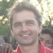 Associate Professor Joerg Henning